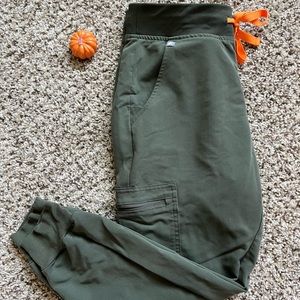 🍃Figs Petit Joggers